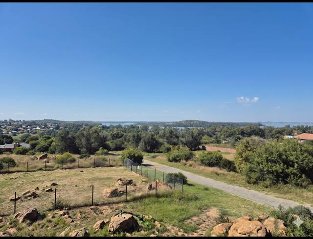 5 BEDROOM HOUSE FOR SALE IN VAAL MARINA